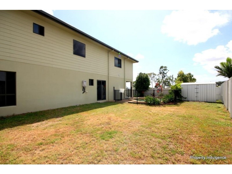 27 Bilbao Place, Bushland Beach QLD 4818