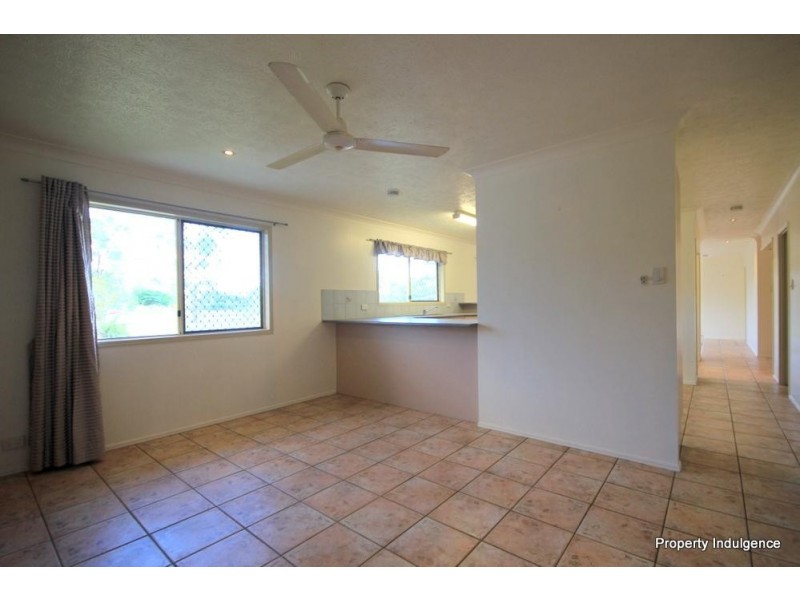 15 Holly Court, Mount Low QLD 4818