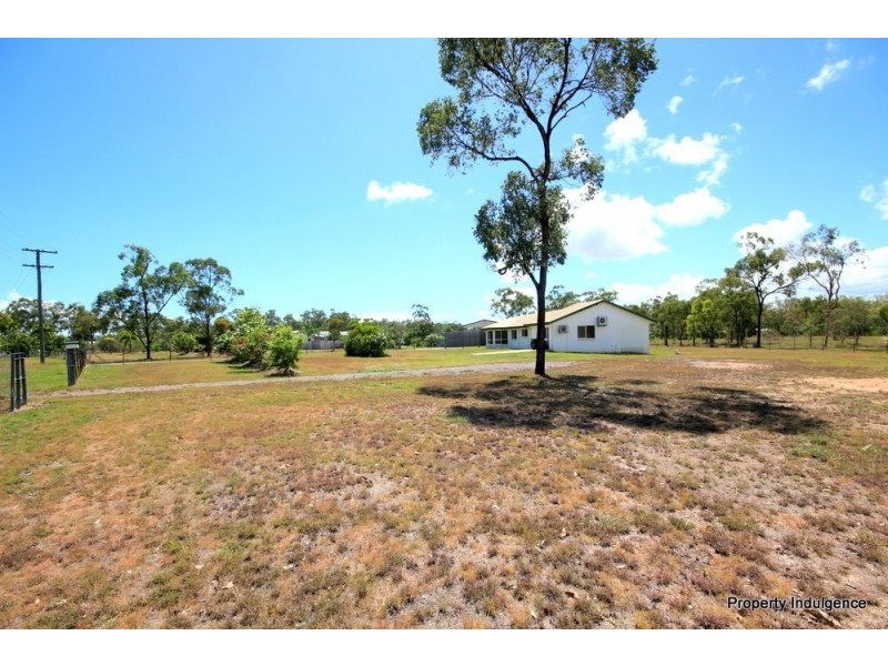 15 Holly Court, Mount Low QLD 4818
