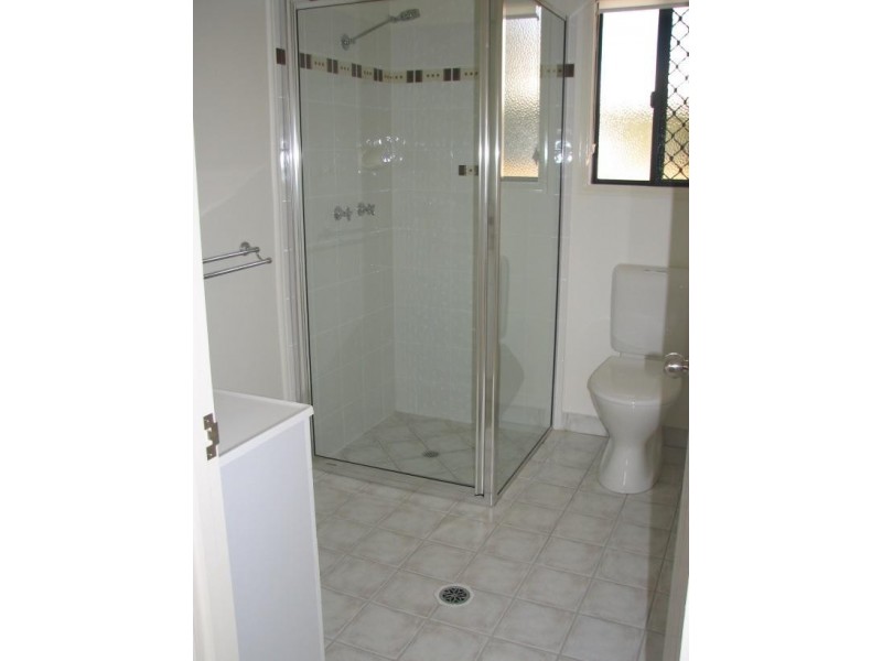 6 Redbank Court, Mount Louisa QLD 4814