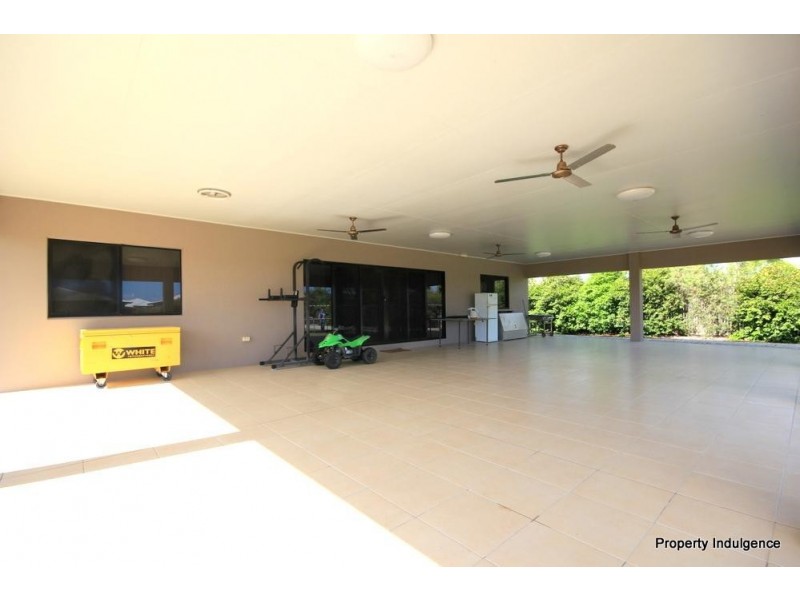 28 Gundabluey Crescent, Mount Low QLD 4818