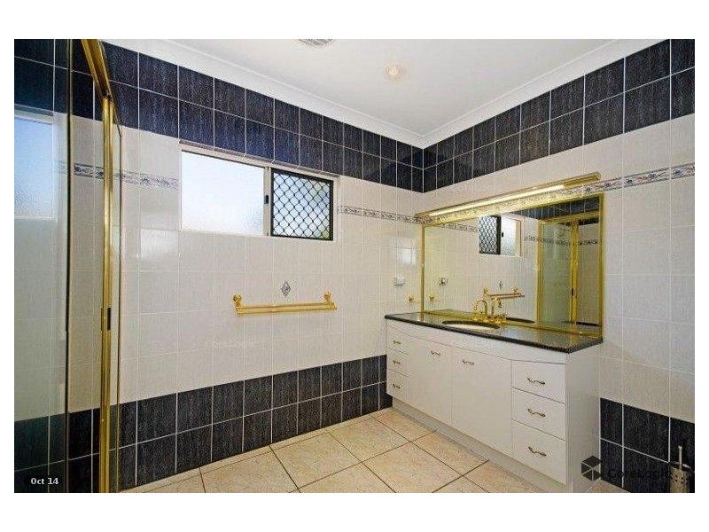 13 Jamaica Crescent, Bushland Beach QLD 4818