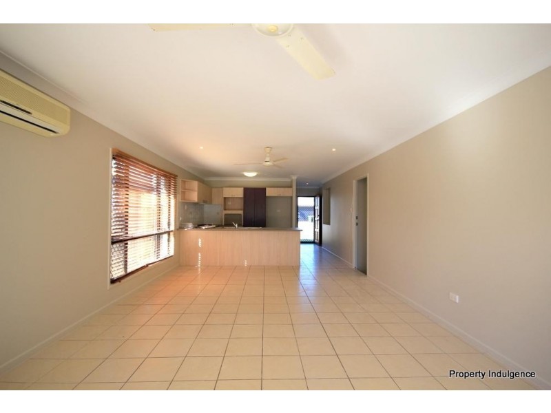 7 Burnham Street, Kirwan QLD 4817