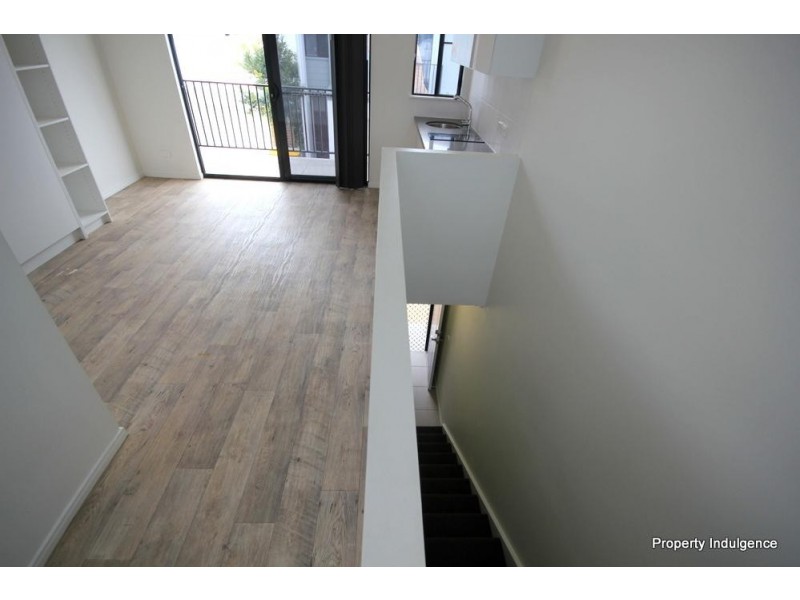 36b Riveredge Boulevard, Oonoonba QLD 4811