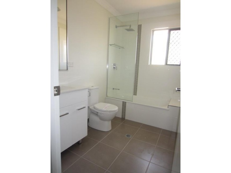 34 Bulla Place, Kelso QLD 4815