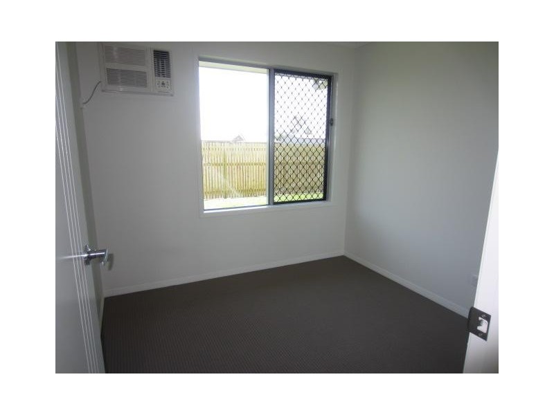 34 Bulla Place, Kelso QLD 4815