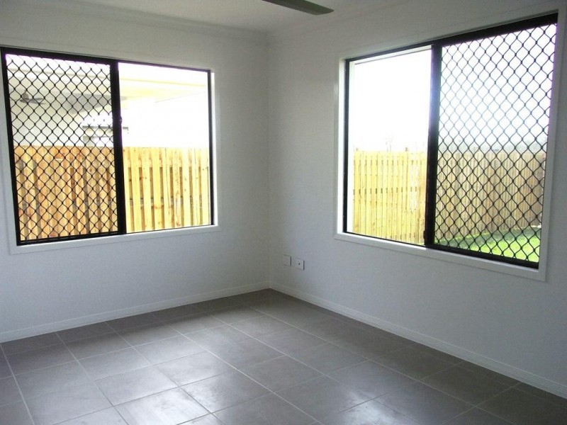 56 Biscayne Street, Burdell QLD 4818