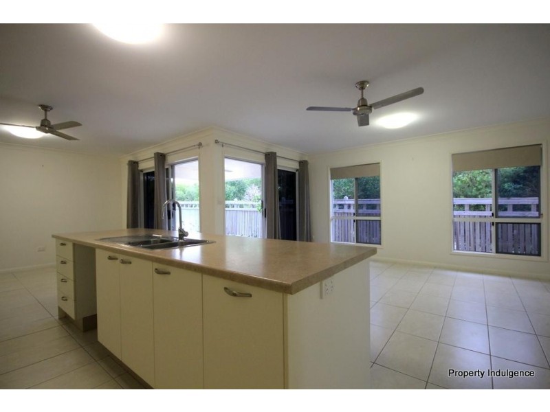 16 Capricorn Drive, Burdell QLD 4818