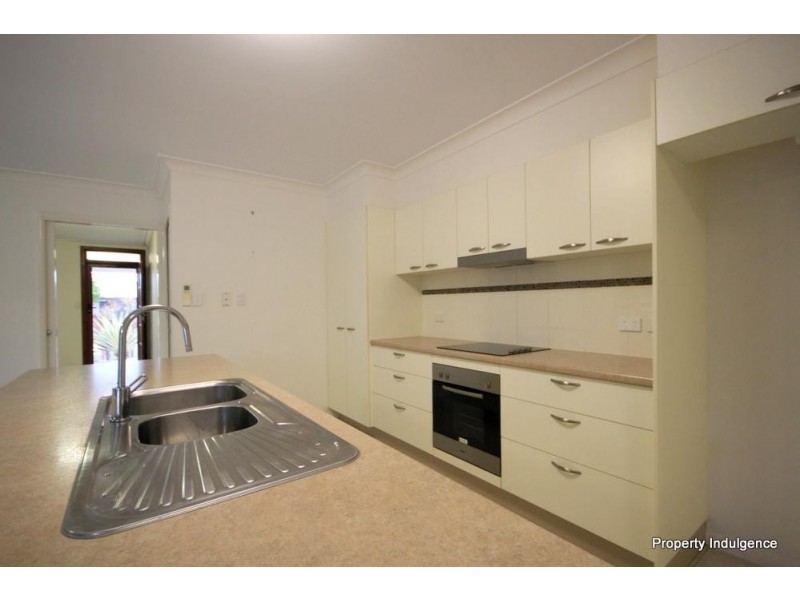 16 Capricorn Drive, Burdell QLD 4818