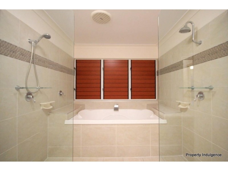 16 Capricorn Drive, Burdell QLD 4818