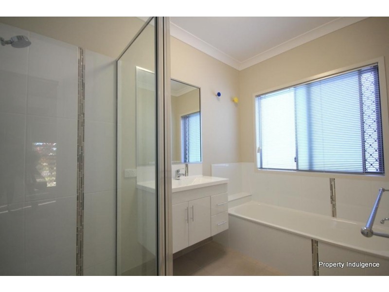 121 Sunhaven Boulevard, Burdell QLD 4818