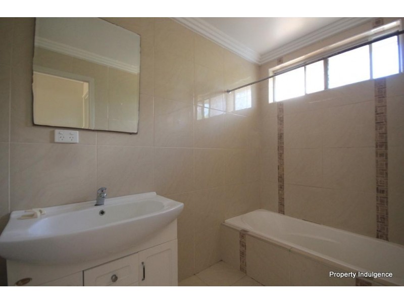 7 Lagoon Crescent, Saunders Beach QLD 4818