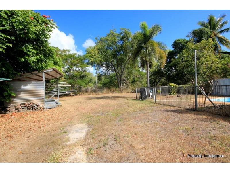 7 Lagoon Crescent, Saunders Beach QLD 4818