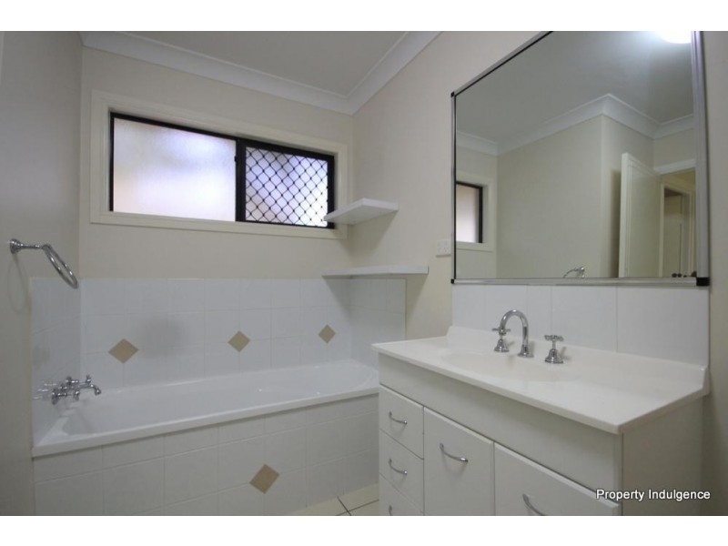 21 Brenton Circuit, Deeragun QLD 4818