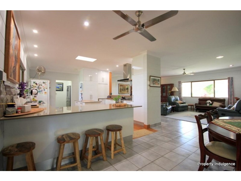21 Arabian Place, Black River QLD 4818