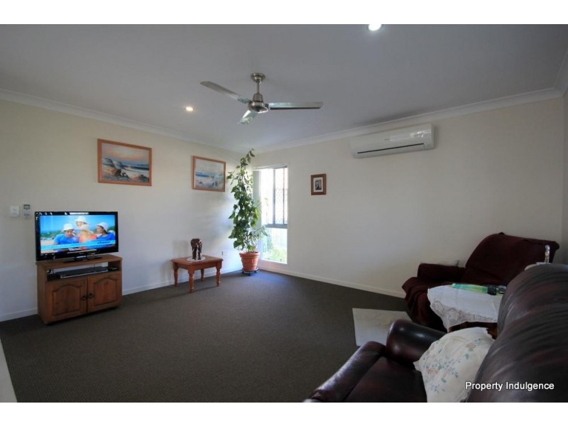 13 Ellenor Street, Mount Low QLD 4818