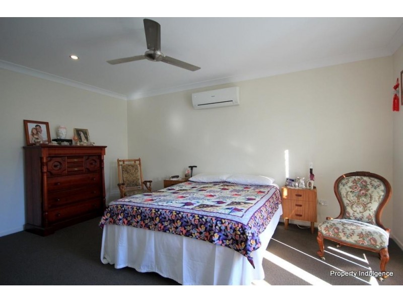 13 Ellenor Street, Mount Low QLD 4818