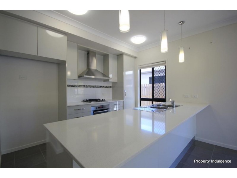 115 Daydream Circuit, Burdell QLD 4818