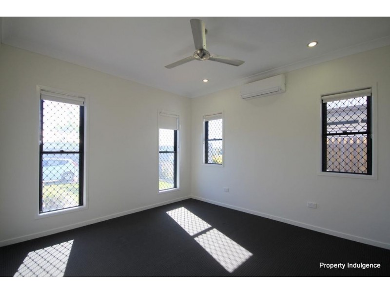 115 Daydream Circuit, Burdell QLD 4818