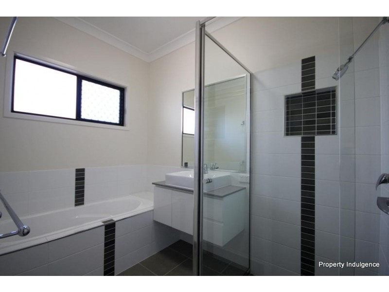 115 Daydream Circuit, Burdell QLD 4818