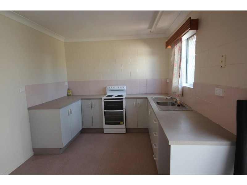 31  Hinchinbrook Drive, Kirwan QLD 4817
