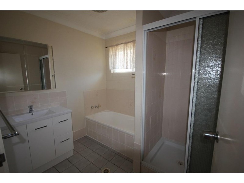 31  Hinchinbrook Drive, Kirwan QLD 4817