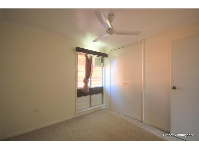 16 Pine Street, Kirwan QLD 4817