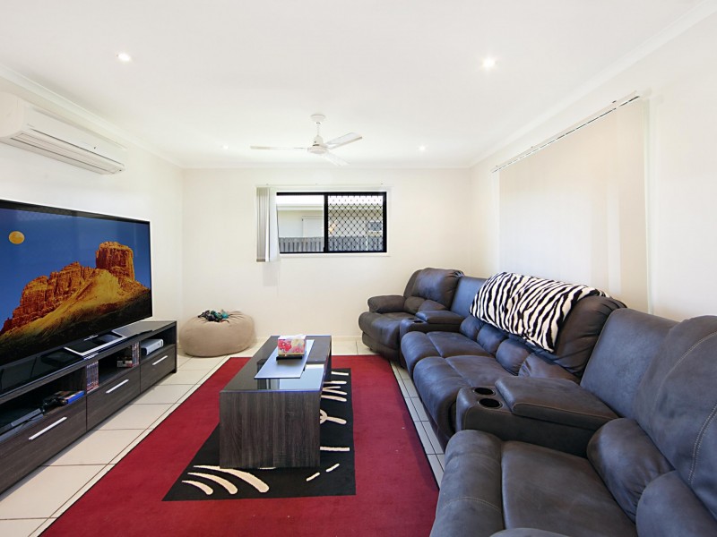 11 Anchorage Circuit, Bushland Beach QLD 4818