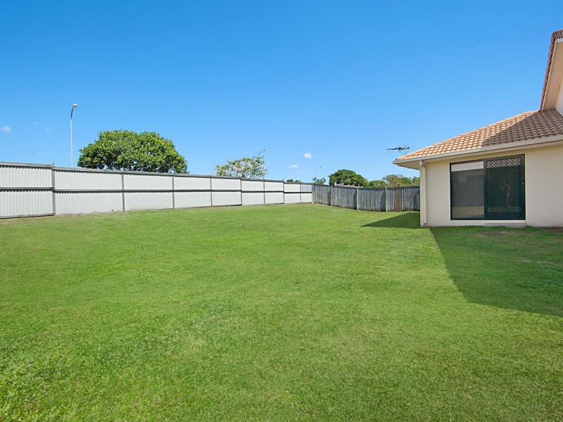 11 Anchorage Circuit, Bushland Beach QLD 4818