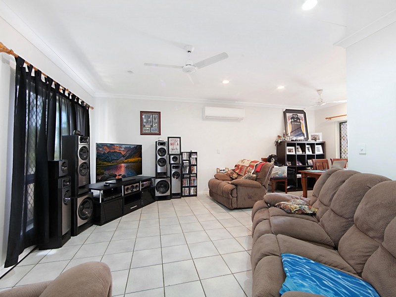 25 Colchester Crescent, Kirwan QLD 4817