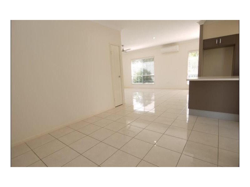 1a Strathburn Court, Mount Louisa QLD 4814