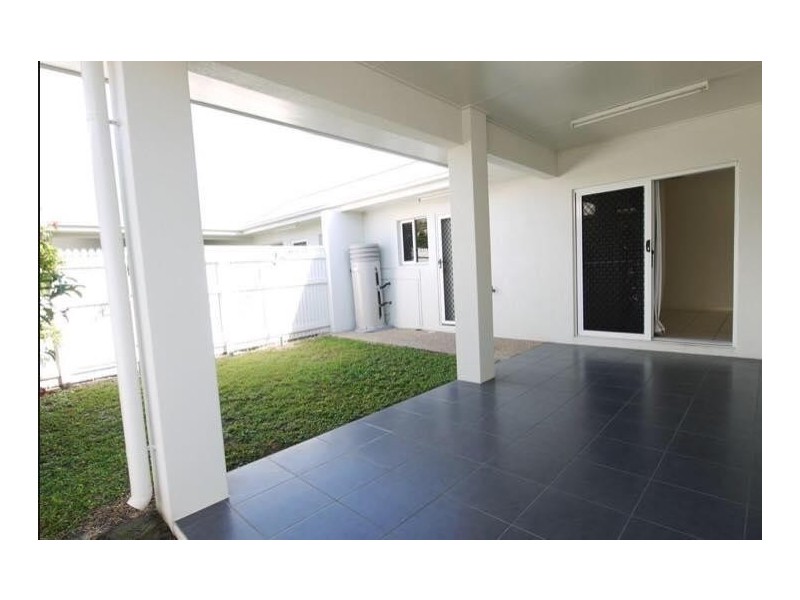 1a Strathburn Court, Mount Louisa QLD 4814