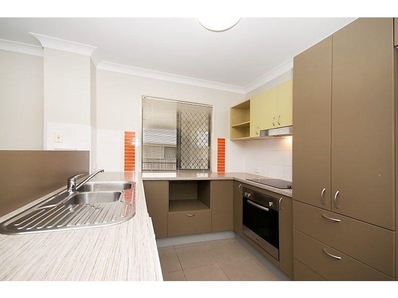 56 Shutehaven Circuit, Bushland Beach QLD 4818