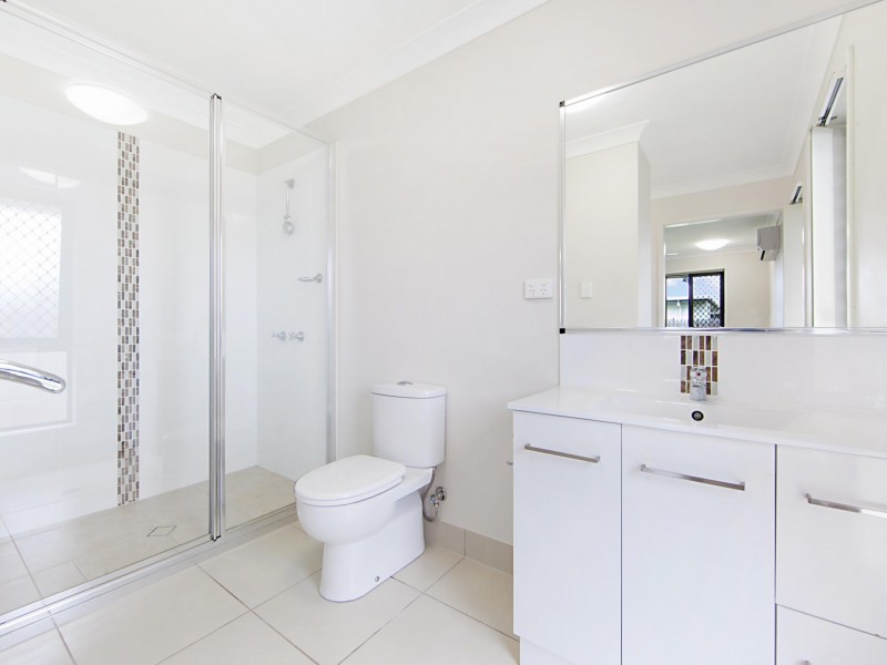 3 Catho Avenue, Mount Low QLD 4818