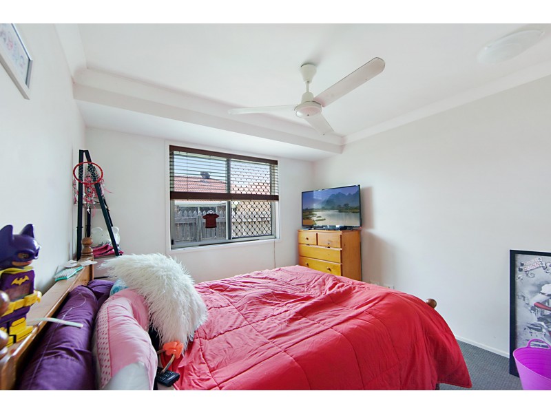 9 Dickenson Place, Kirwan QLD 4817