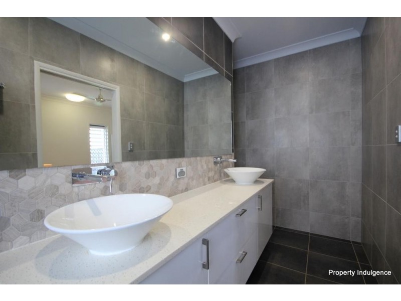 16 Featherwood Street, Mount Low QLD 4818