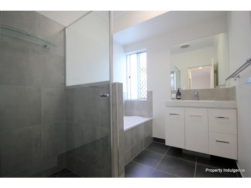 16 Featherwood Street, Mount Low QLD 4818