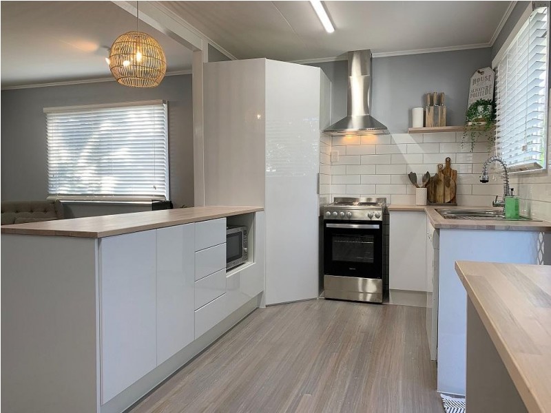 16 Barellan Street, Cranbrook QLD 4814