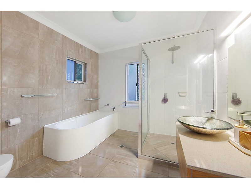 27 Tableland Terrace, Mount Louisa QLD 4814