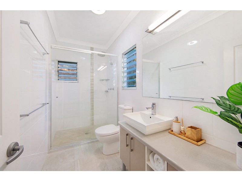 27 Tableland Terrace, Mount Louisa QLD 4814