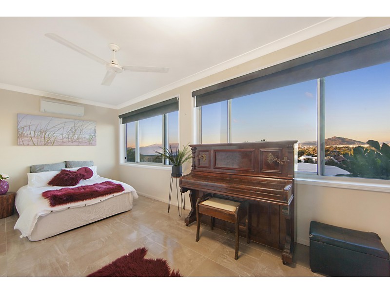 27 Tableland Terrace, Mount Louisa QLD 4814