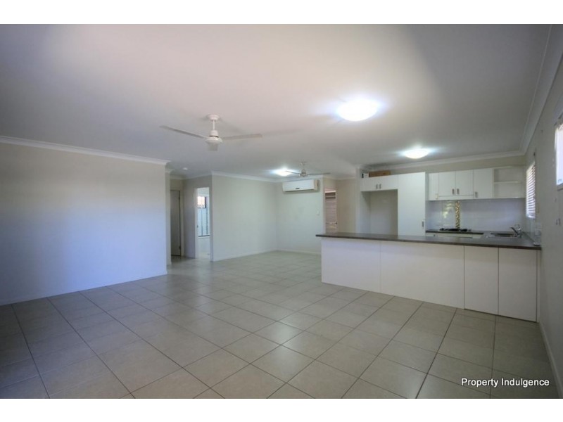14 Bellamy Street, Rasmussen QLD 4815