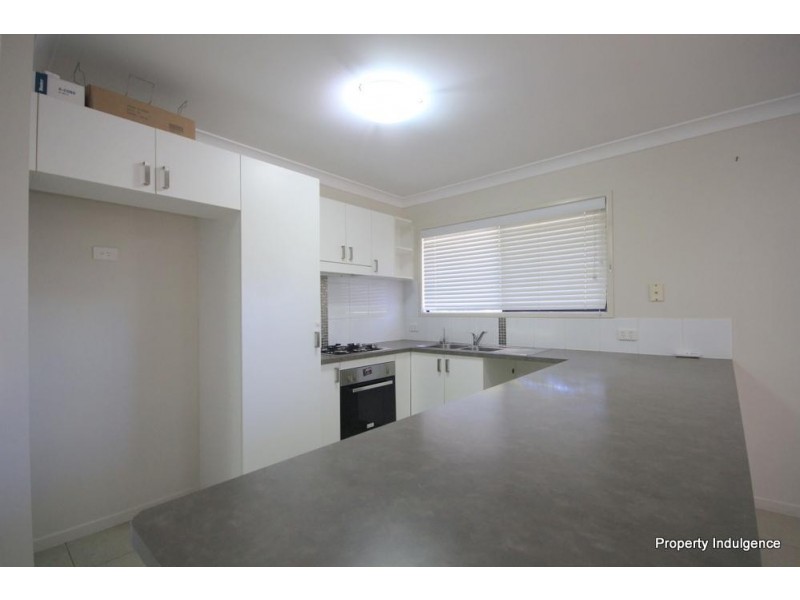 14 Bellamy Street, Rasmussen QLD 4815