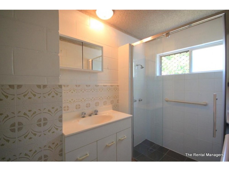 1/8 Piccadilly Street, Hyde Park QLD 4812