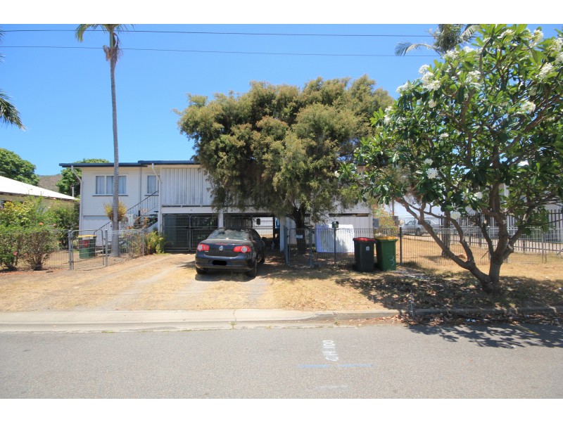 3a Henry Street, West End QLD 4810