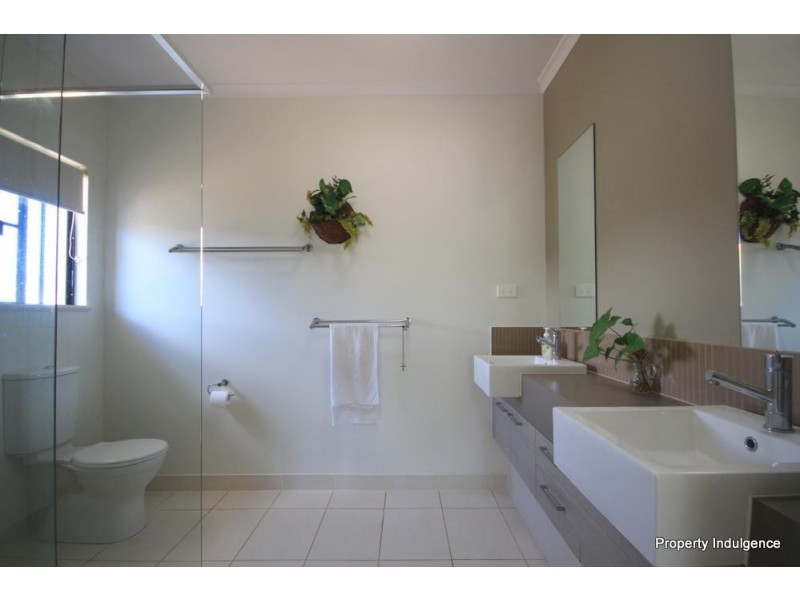 72 Mawson Street, Bluewater Park QLD 4818