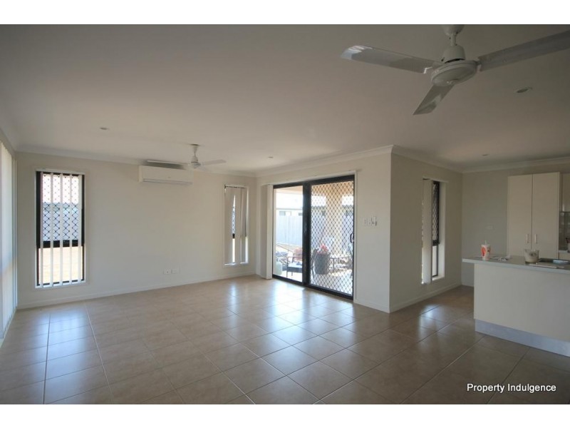 16 Smugglers Cove, Mount Low QLD 4818