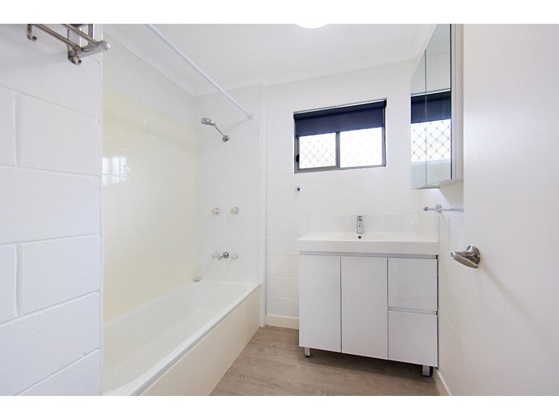 23 Canterbury Road, Kirwan QLD 4817