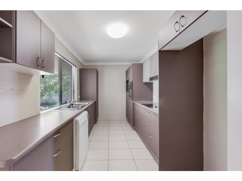 35 Eshelby Street, Bushland Beach QLD 4818