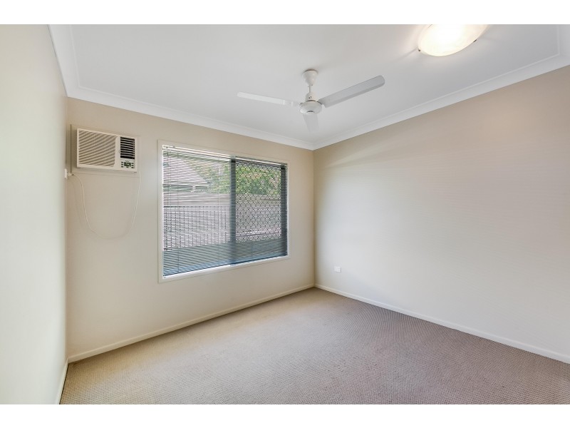 35 Eshelby Street, Bushland Beach QLD 4818